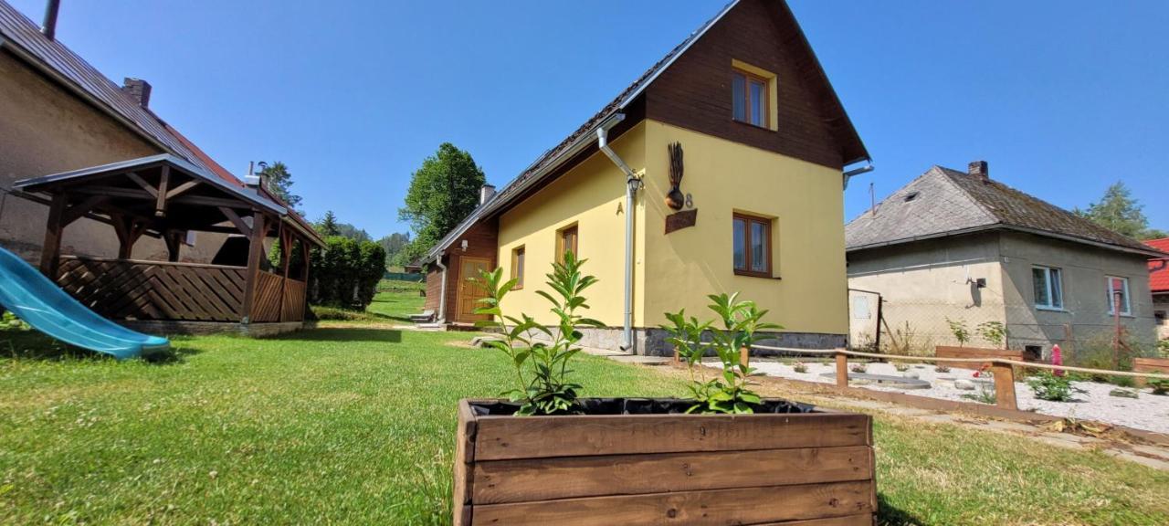 Vilka Cibulka A Chata Cesnacik Izipovce Luaran gambar