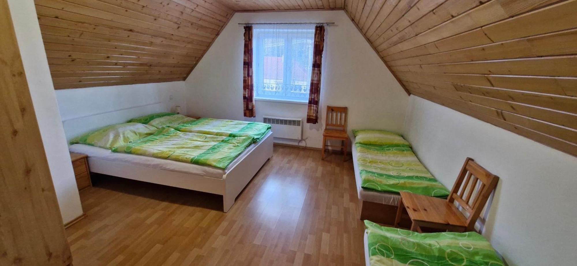 Vilka Cibulka A Chata Cesnacik Izipovce Luaran gambar